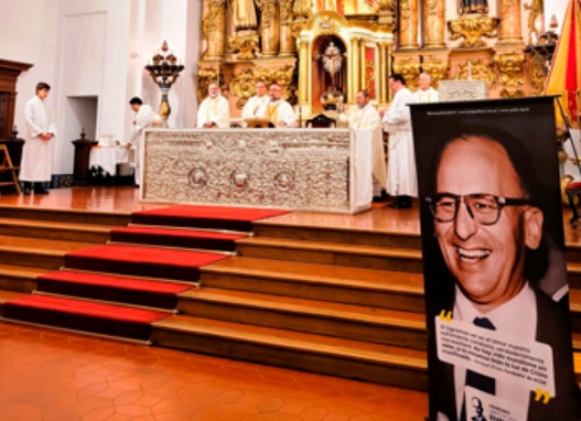 MONS. MAURICIO EN UNA MISA DONDE SE RECORDÓ A ENRIQUE SHAW