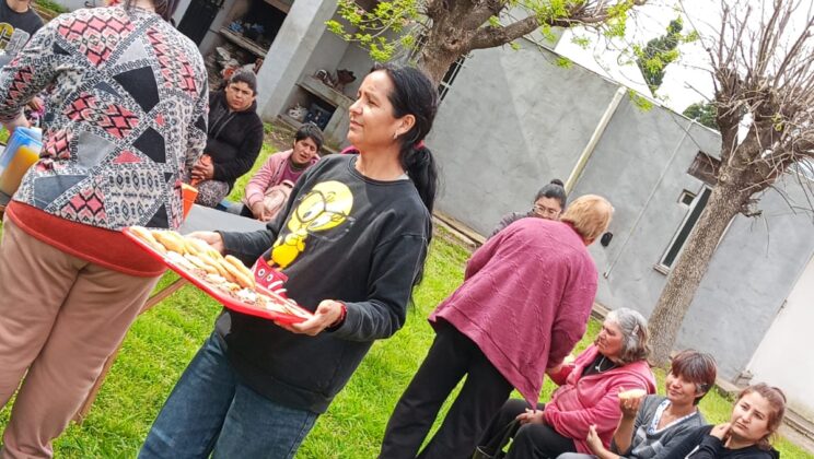 ENCUENTRO DE CÁRITAS AL AMPARO DE LA VIRGEN DEL ROSARIO Y DE SAN VICENTE