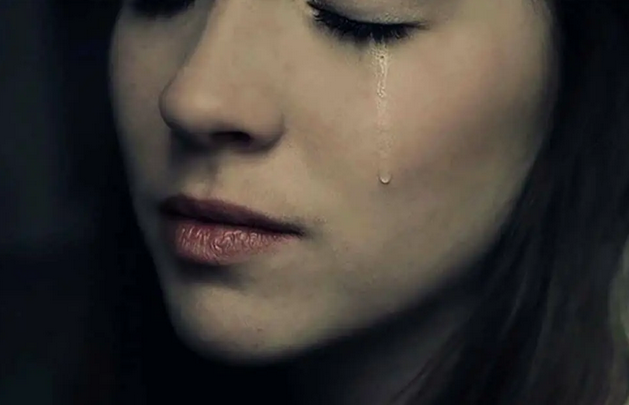 LOS GESTOS DE PASCUA – BESAR SIN AMOR