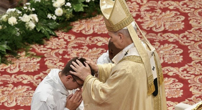 MENSAJE DEL PAPA LEÓN A LOS SACERDOTES